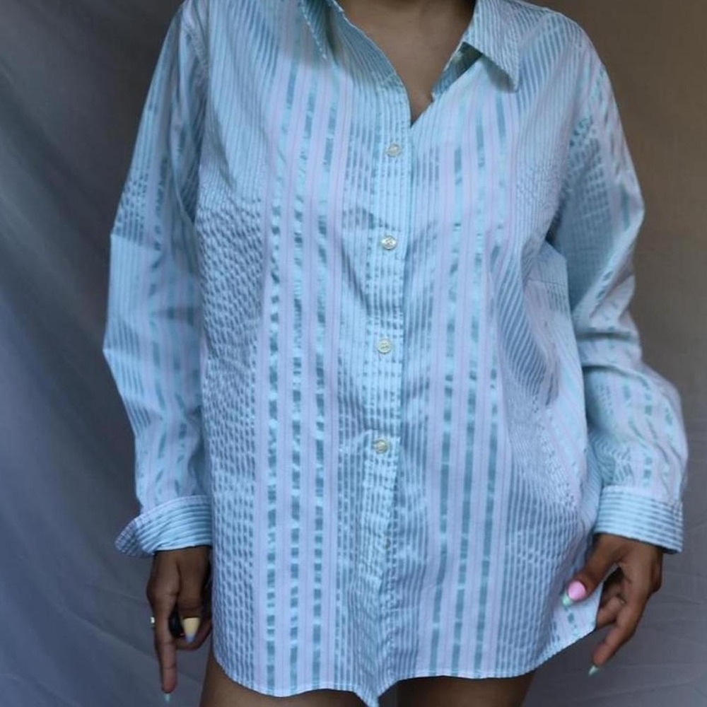 90s Tabi Light Blue Striped Oversized Button Down Shirt